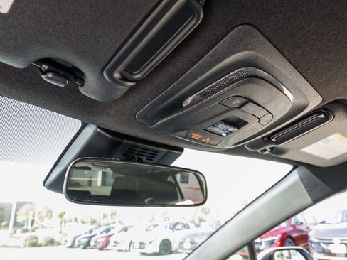 Used 2025 Toyota Corolla SE FWD image 33