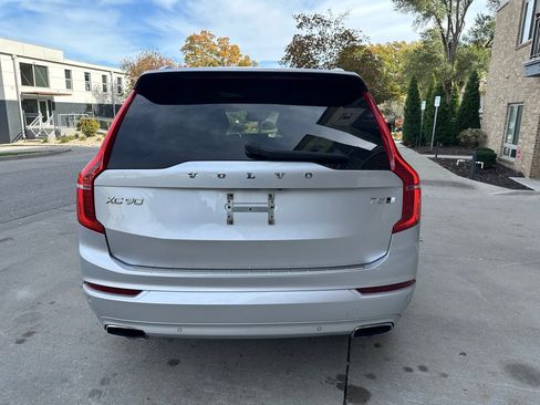 Used 2020 Volvo XC90 T5 Momentum w/ Protection Package image 4