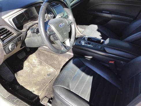 Used 2018 Ford Fusion SE w/ Equipment Group 602A image 17