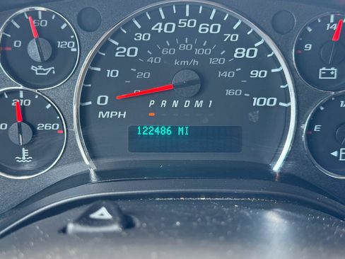 Used 2021 Chevrolet Express 2500 RWD image 26