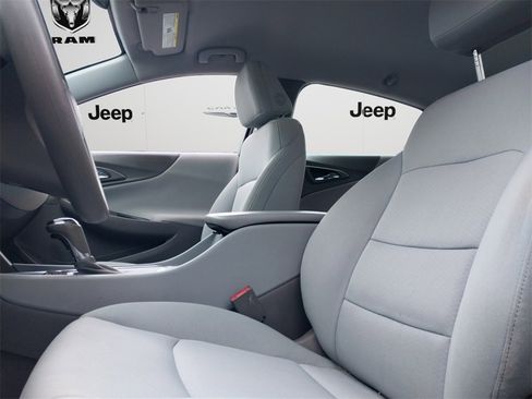Used 2020 Chevrolet Malibu LT image 7