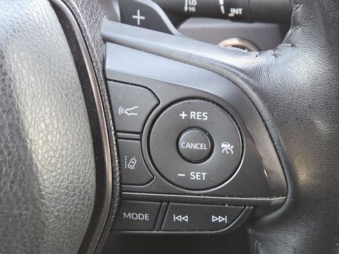 Used 2023 Toyota Camry XSE image 9