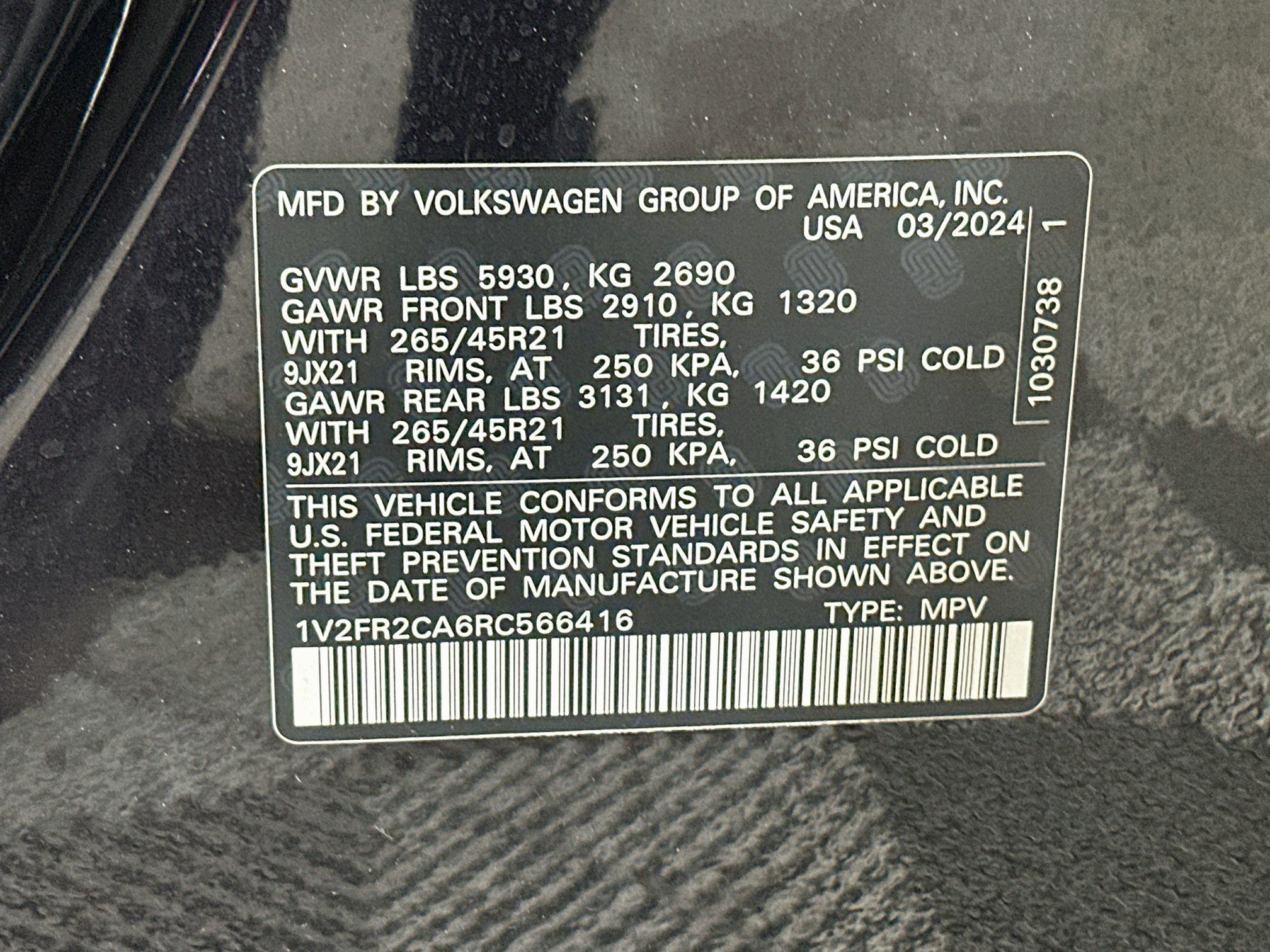 Used 2024 Volkswagen Atlas SEL Premium R-Line AWD/4WD image 34