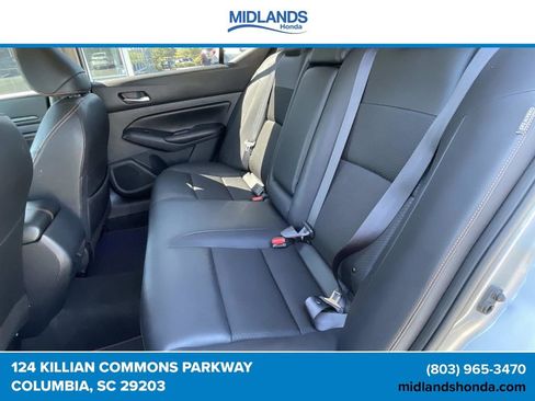 Used 2022 Nissan Altima 2.5 SR FWD image 11