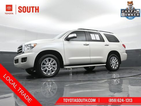 Used 2013 Toyota Sequoia Platinum image 39