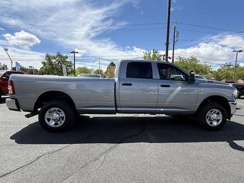 Used 2024 RAM 3500 Tradesman w/ Chrome Appearance Group AWD/4WD image 4