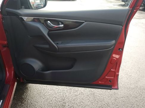 Used 2018 Nissan Rogue Sport SL w/ SL Premium Package image 33