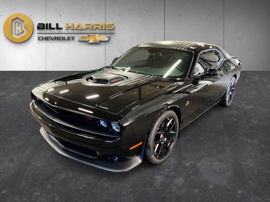 Used 2015 Dodge Challenger R/T Scat Pack RWD image 1