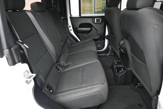 Used 2021 Jeep Gladiator Sport AWD/4WD image 14