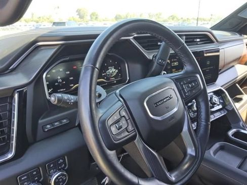 Used 2024 GMC Sierra 2500 Denali Ultimate w/ Max Trailering Package AWD/4WD image 7