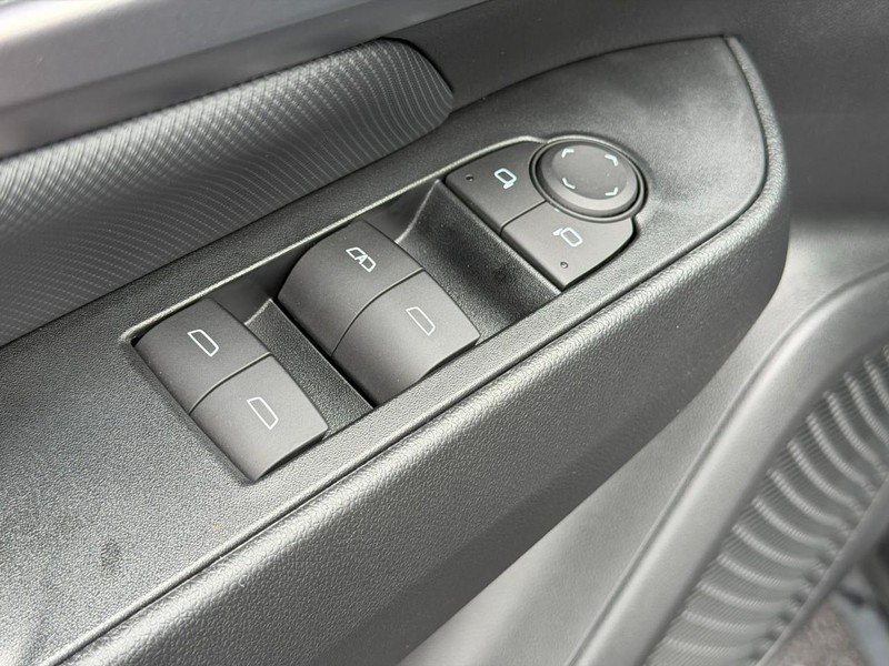 Used 2019 Chevrolet Colorado Z71 AWD/4WD image 15