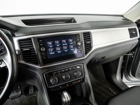 Used 2018 Volkswagen Atlas SE FWD image 12