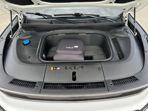 Used 2024 Kia EV9 GT-Line image 35