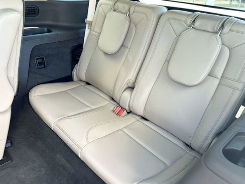 Certified 2022 Lincoln Aviator Reserve w/ Equipment Group 201A AWD/4WD image 28