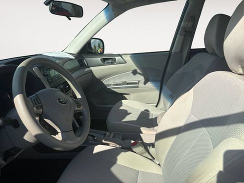 Used 2012 Subaru Forester 2.5X Premium w/ All-Weather Pkg AWD/4WD image 21