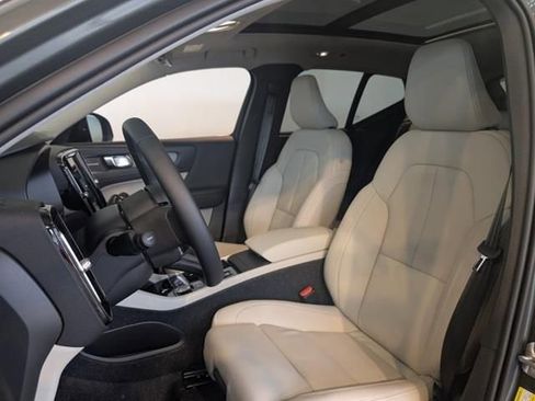 New 2026 Volvo XC40 B5 Plus w/ Protection Package Premier image 11