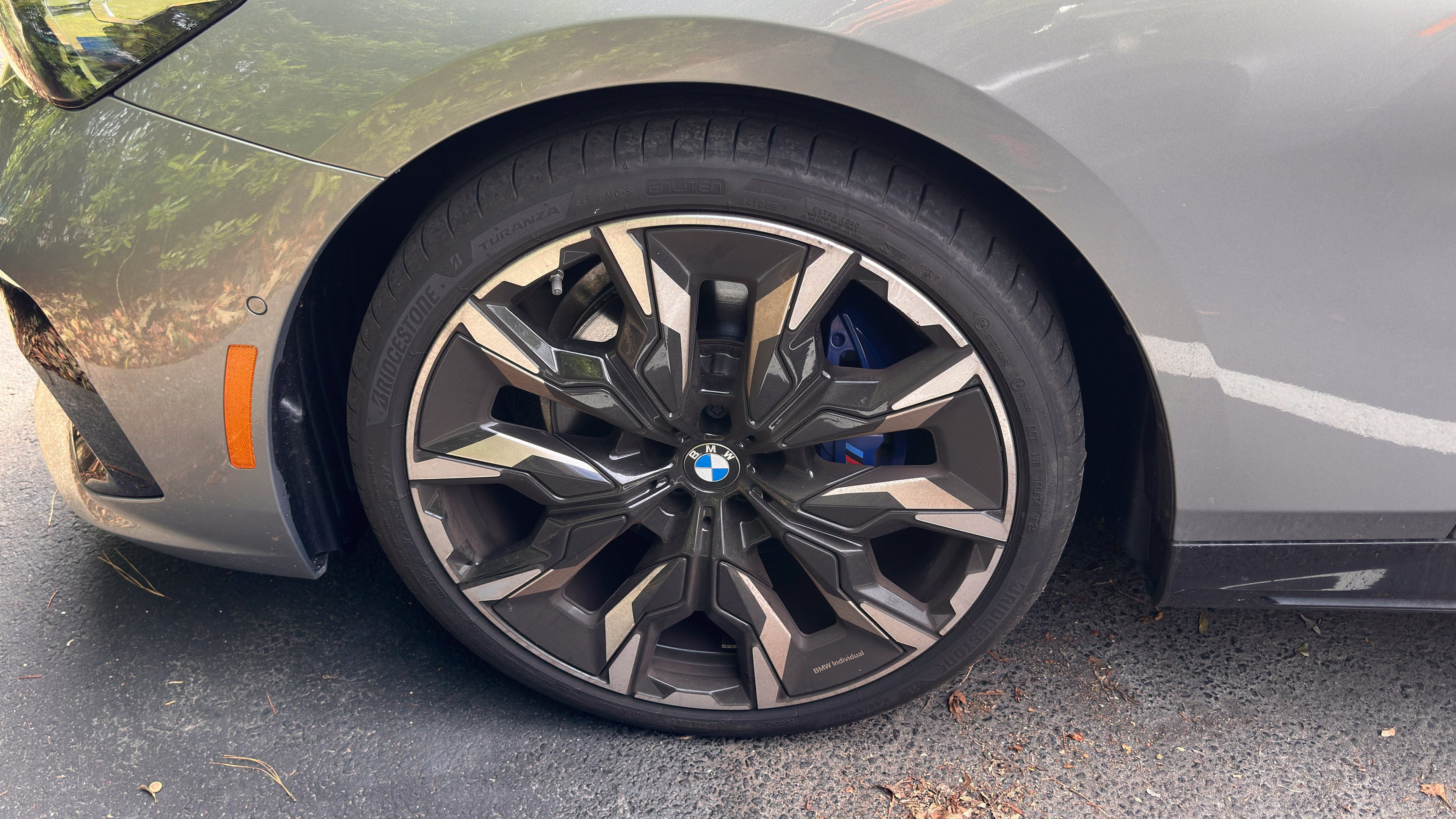 Used 2026 BMW 530i w/ M Sport Package RWD image 11