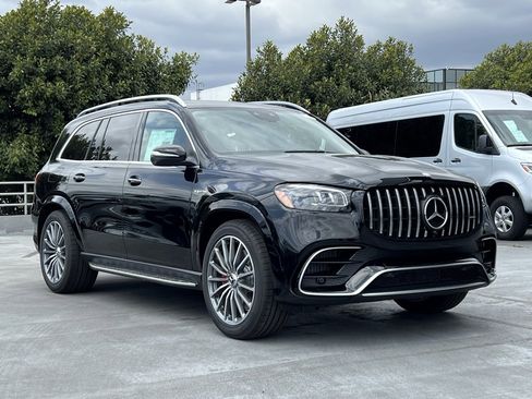 New 2025 Mercedes-Benz GLS 63 AMG 4MATIC image 2