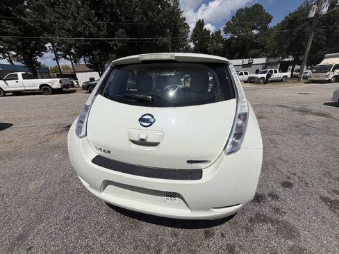Used 2012 Nissan Leaf SL w/ Protection Pkg FWD image 6
