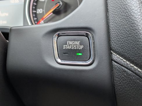 Certified 2023 GMC Acadia SLT w/ LPO, Floor Liner Package FWD image 27
