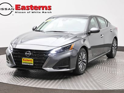 Used 2023 Nissan Altima 2.5 SV w/ SV Premium Package