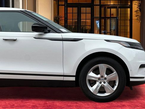 Used 2026 Land Rover Range Rover Velar S AWD/4WD image 36