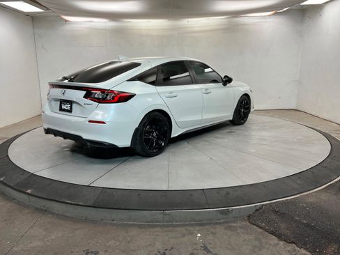 Used 2024 Honda Civic Sport image 6