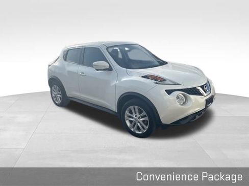 Used 2015 Nissan Juke SV w/ Technology Package image 6