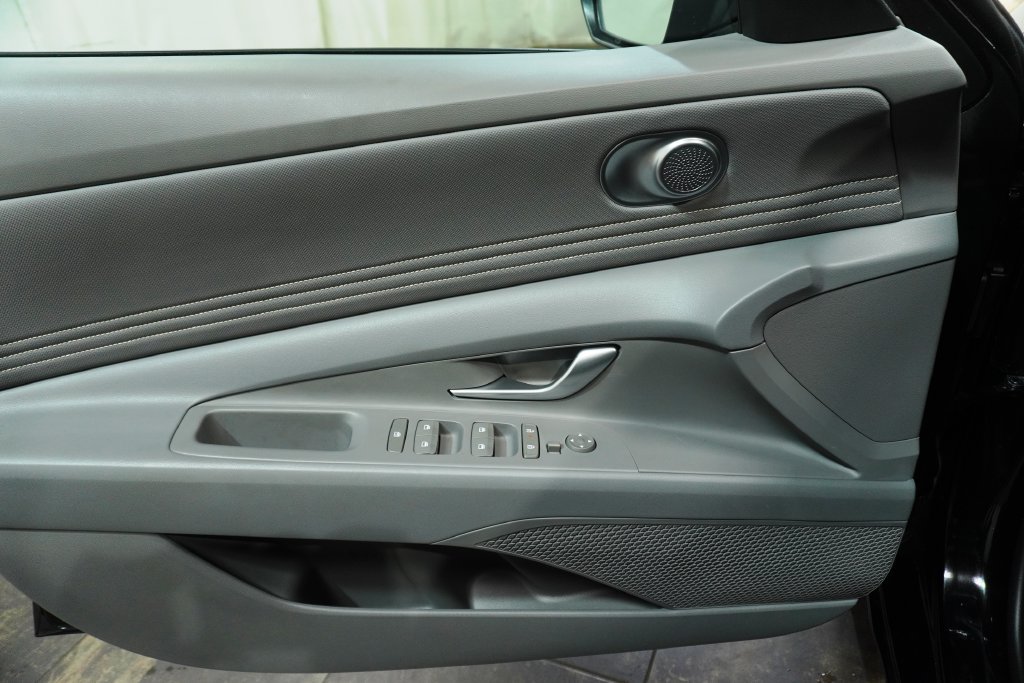Certified 2026 Hyundai Elantra Sport FWD image 22