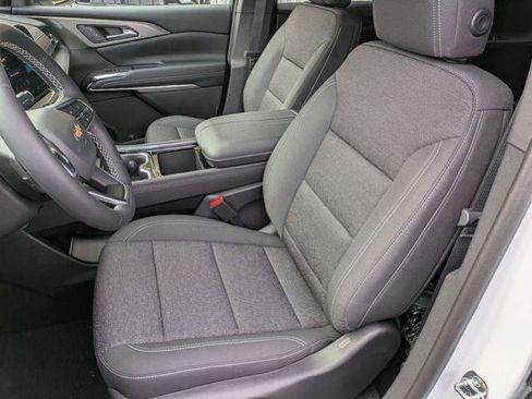 New 2026 Chevrolet Traverse LT w/ Driver Confidence Package FWD image 10