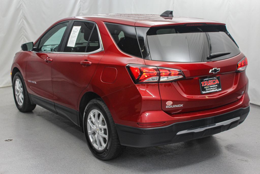 Used 2024 Chevrolet Equinox LT w/ LPO, Floor Liner Package FWD image 8