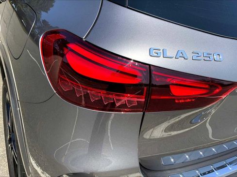 New 2026 Mercedes-Benz GLA 250 4MATIC image 18