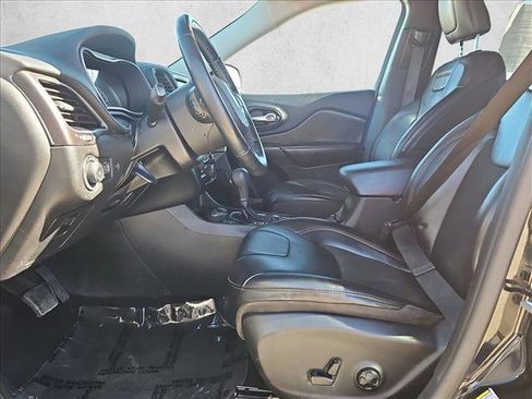 Used 2021 Jeep Cherokee Trailhawk w/ Trailer Tow Group image 16