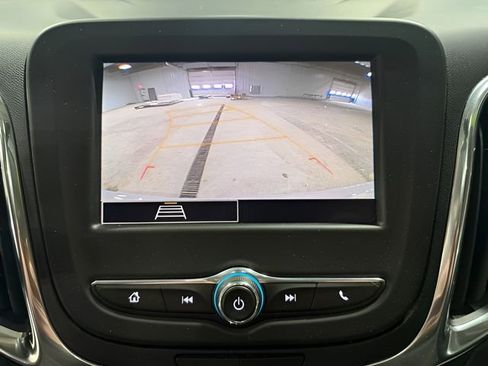 Used 2024 Chevrolet Equinox LT FWD image 27