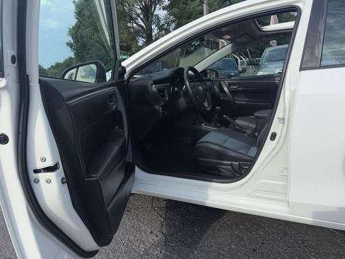 Used 2014 Toyota Corolla S FWD image 9