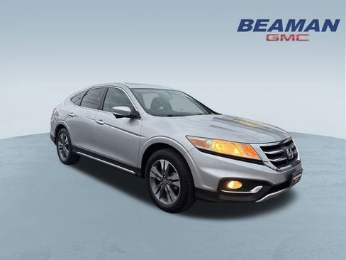 Used 2013 Honda Crosstour EX image 1