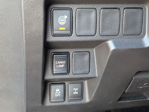 Used 2026 Nissan Frontier PRO-4X AWD/4WD image 25