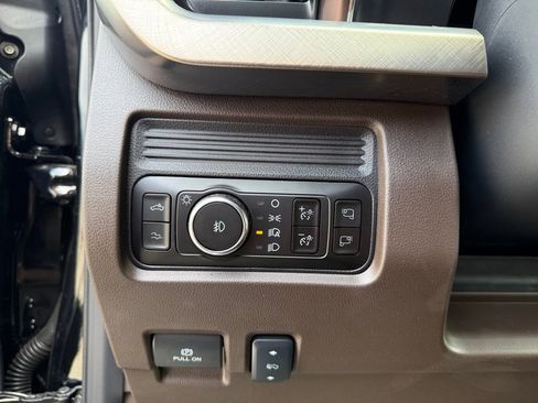 New 2026 Ford F250 King Ranch w/ Chrome Package AWD/4WD image 8