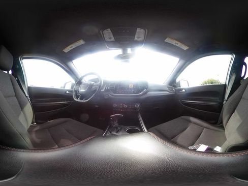Used 2025 Dodge Durango GT RWD image 18
