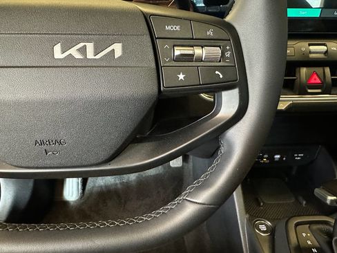 Used 2025 Kia K4 EX FWD image 12