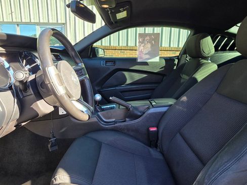 Used 2014 Ford Mustang GT w/ Equipment Group 301A image 11