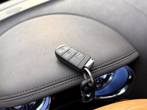 Used 2014 Chrysler 300 C RWD image 49