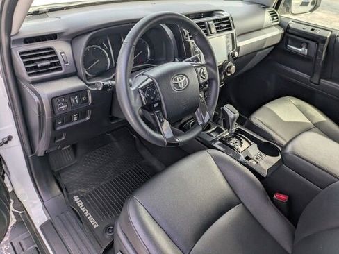 Used 2020 Toyota 4Runner TRD Off-Road Premium image 11