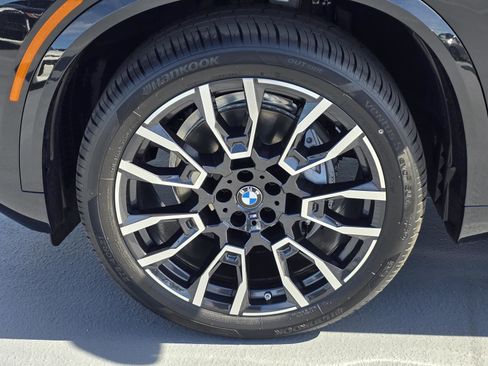 New 2026 BMW X5 xDrive40i w/ M Sport Package image 16