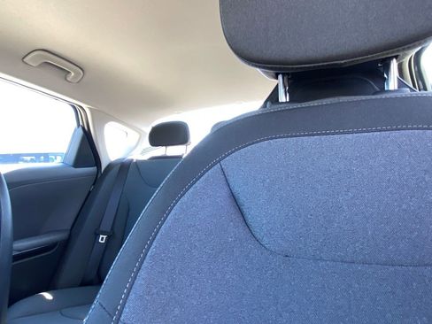 New 2026 Kia K4 LXS image 13