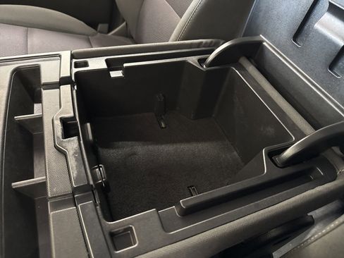 Used 2018 Chevrolet Silverado 1500 LT w/ Texas Edition image 28