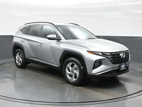 Certified 2023 Hyundai Tucson SEL AWD/4WD image 8