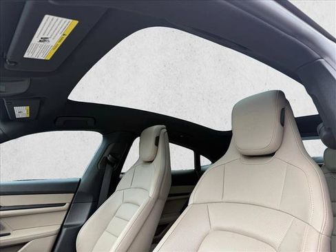 Used 2023 Porsche Taycan RWD image 17