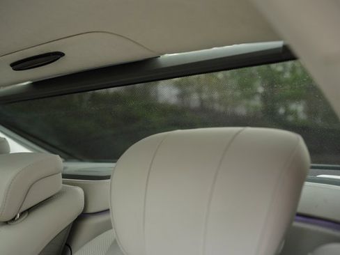 Used 2017 Mercedes-Benz S 550 Sedan image 40