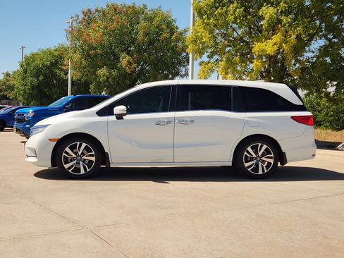 Used 2021 Honda Odyssey Touring image 4